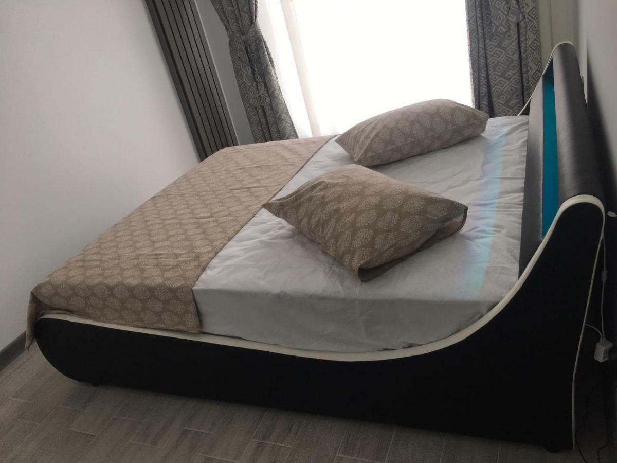 Umi Apartment Alezzi Resort Năvodari Extérieur photo