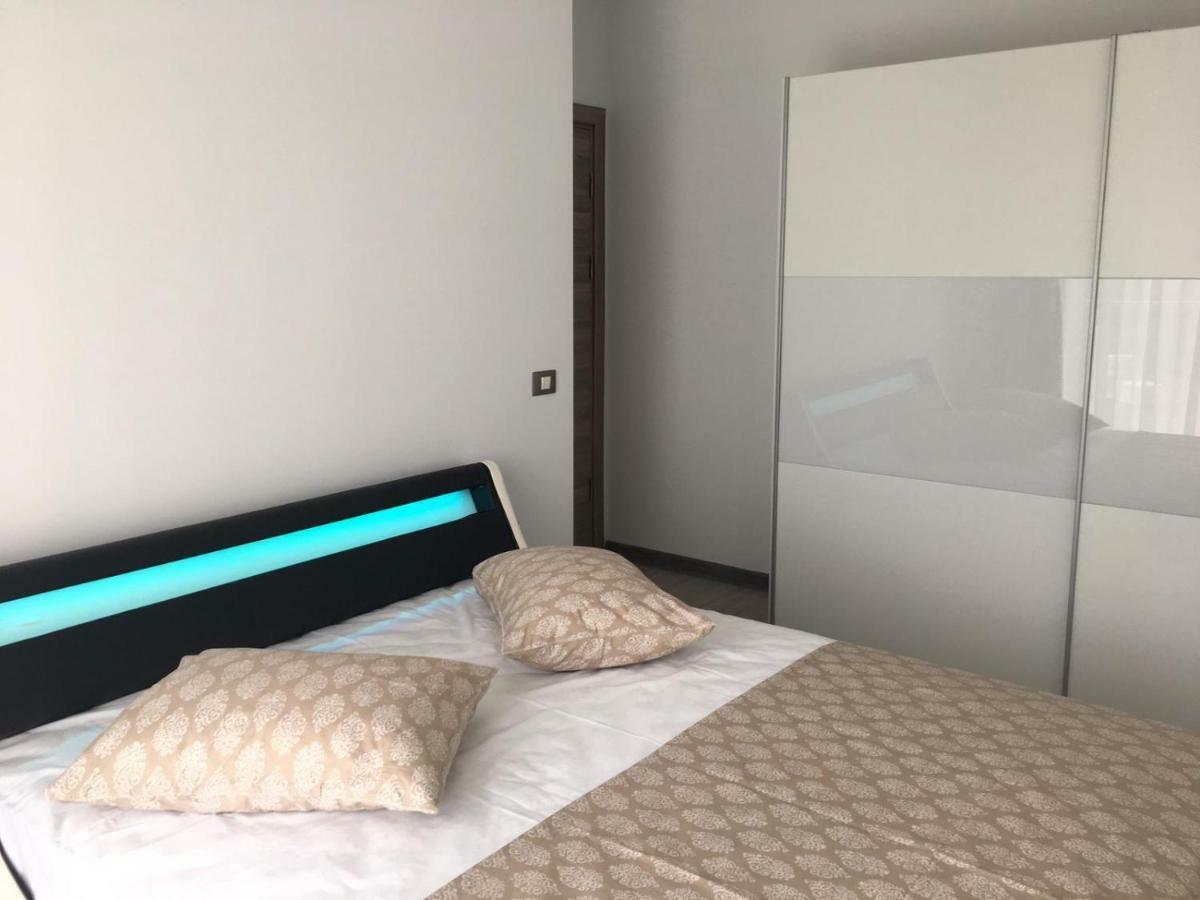 Umi Apartment Alezzi Resort Năvodari Extérieur photo