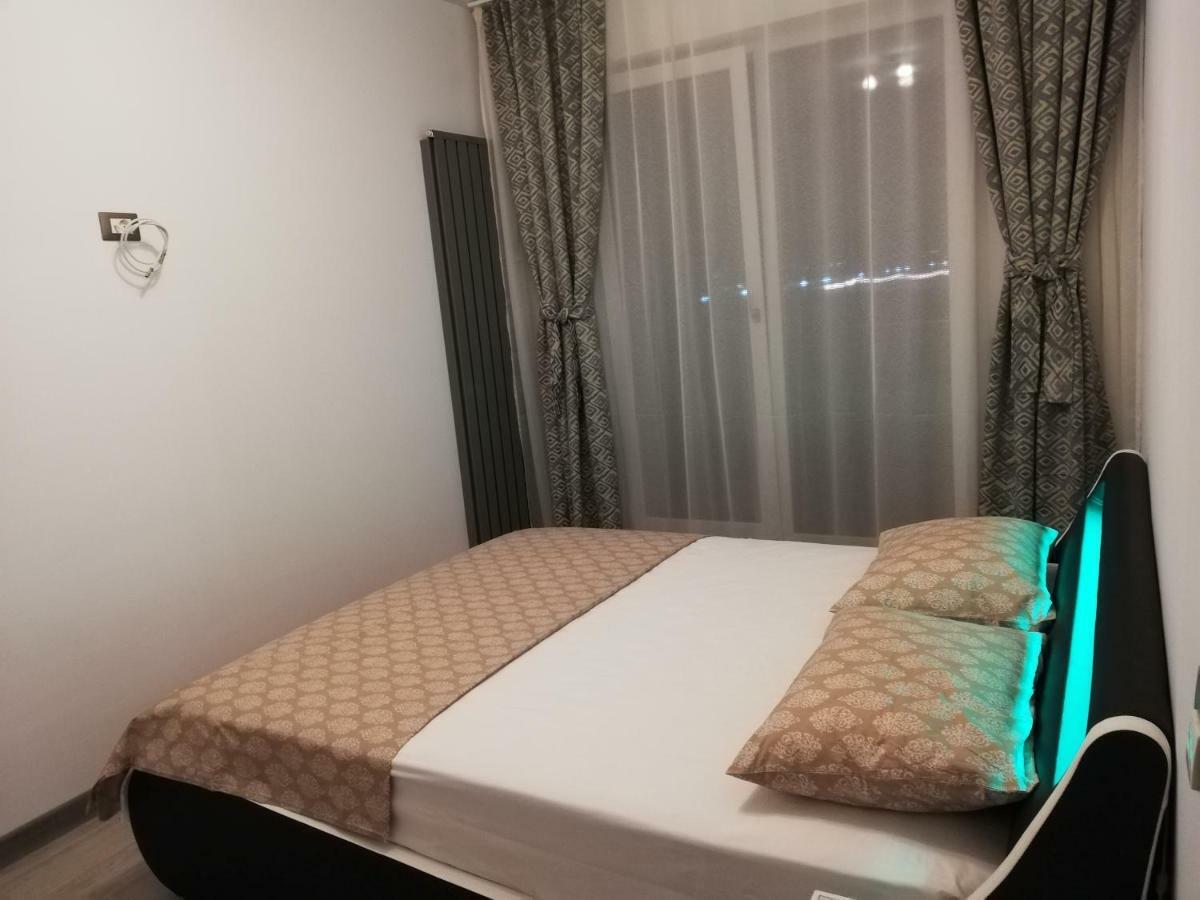 Umi Apartment Alezzi Resort Năvodari Extérieur photo